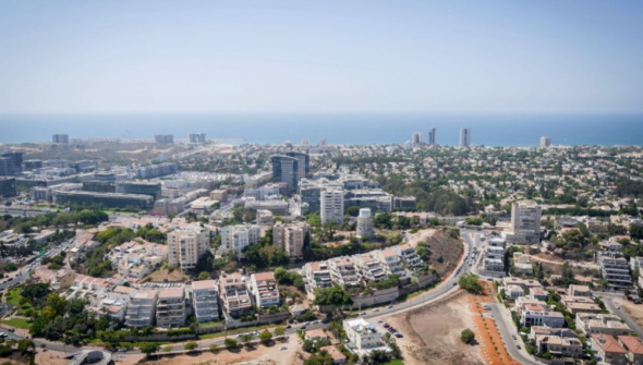 להתרגש מחדש במרכז הרצליה
