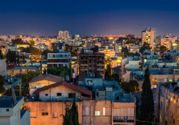 To live at a high standard in the city of science and culture מטרופוליס
