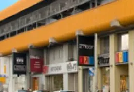 תמונות מרכז מסחרי לח