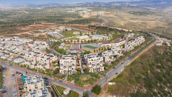 עמנואל בניה רוויה